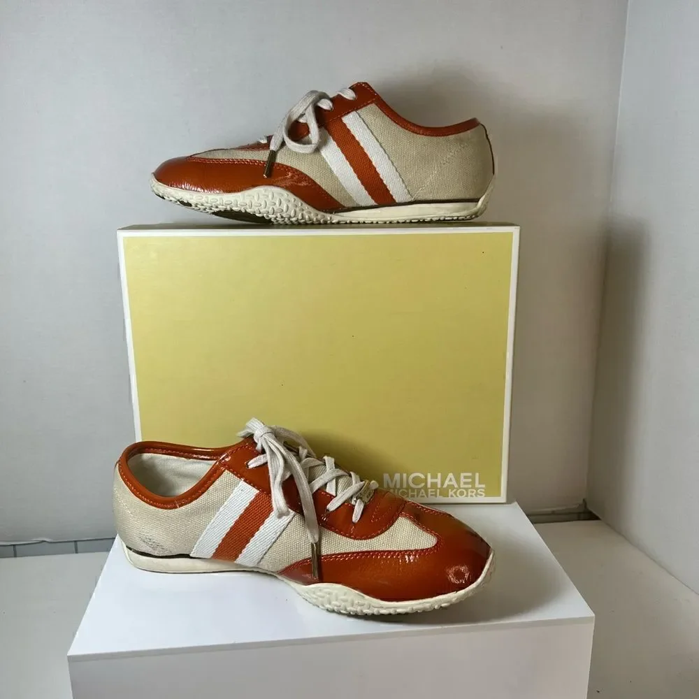 Like New With Box Micheal Kors Jet Set Sprinter